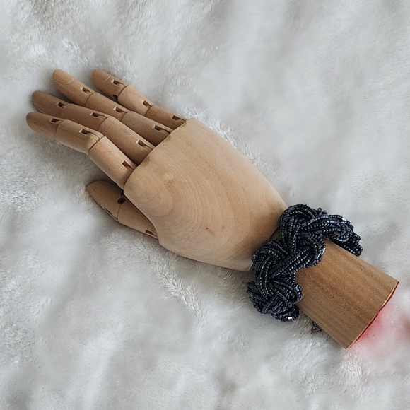 Elegant Black Beaded Bracelet, Preowned, Thick, Glamorous, Must Have - Picture 16 of 16